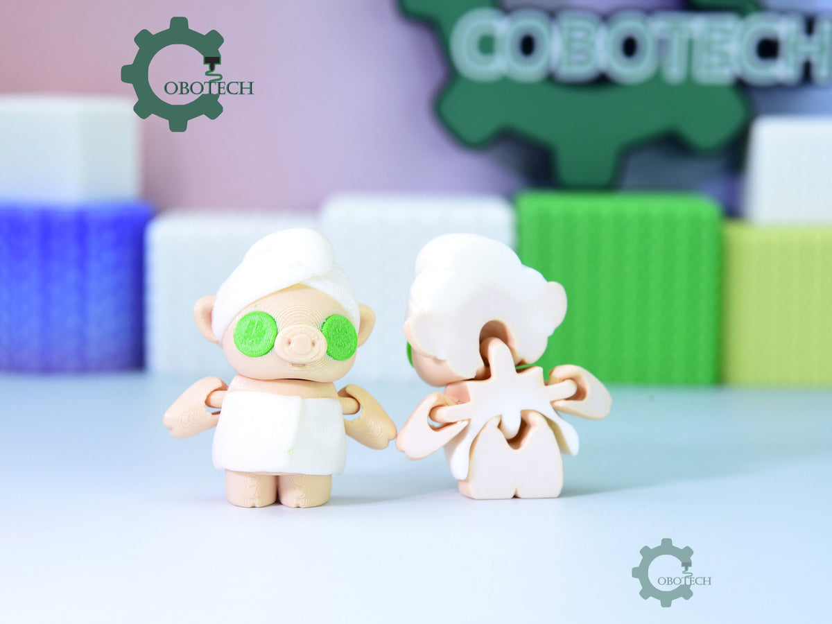 Cobotech-Spa Piglet Articulated Keychain_05.jpg