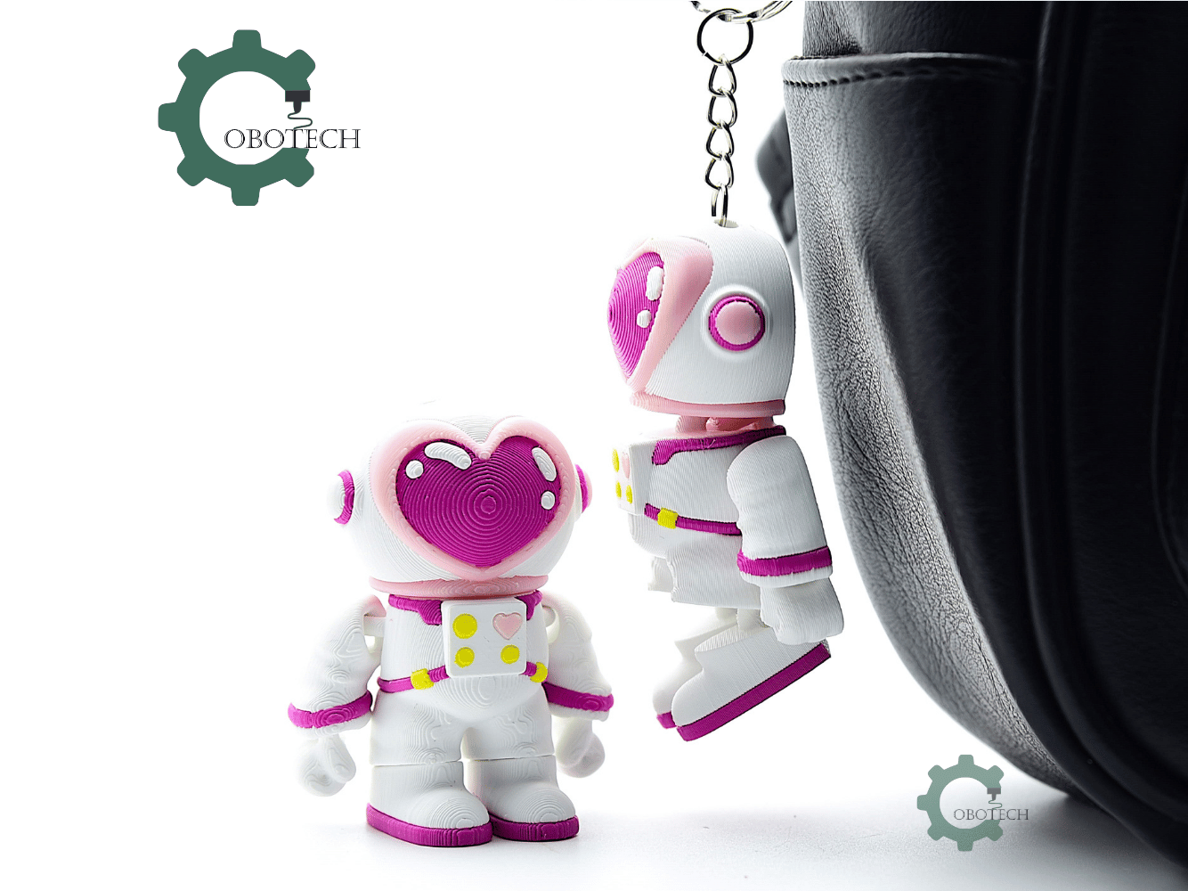 Cobotech-Valentine Love Astronaut Articulated Keychain_05.png