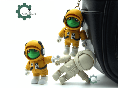 Cobotech-Cosmic Astronaut Frog Articulated Keychain_04.png