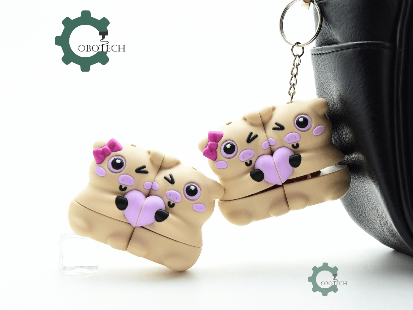 Cobotech-Cute Piggy Couple Magnet Articulated Keychain_05.png