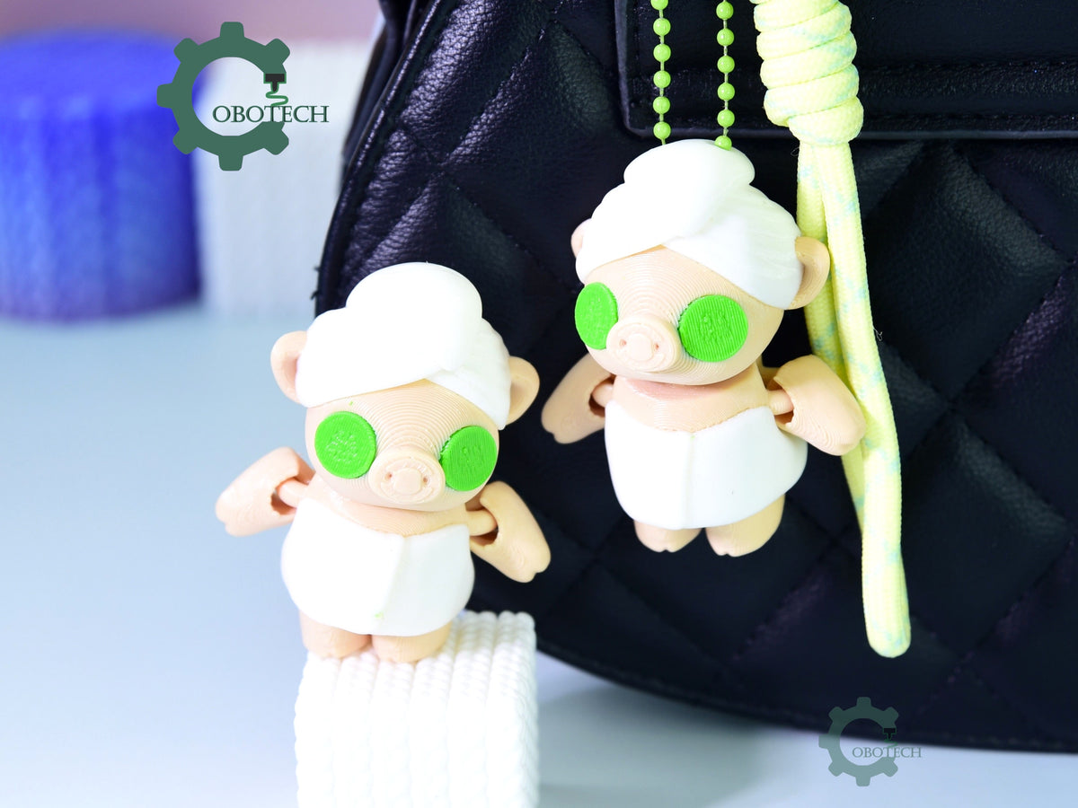 Cobotech-Spa Piglet Articulated Keychain_06.jpg