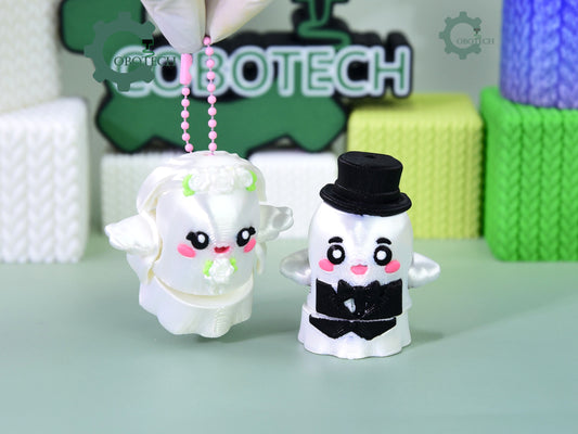 Cobotech-Bride and Groom Ghosts Articulated Keychain_01.jpg