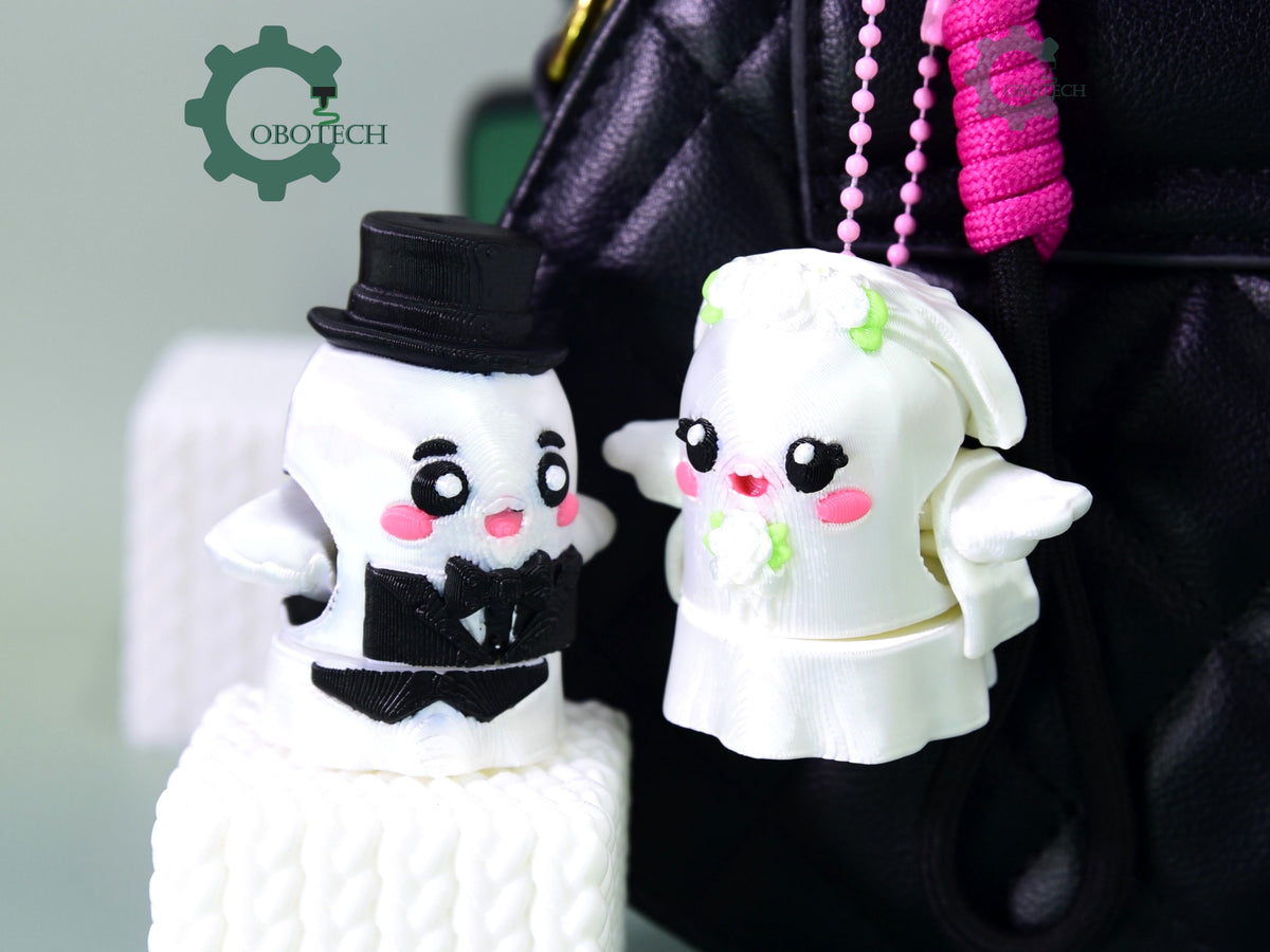 Cobotech-Bride and Groom Ghosts Articulated Keychain_05.jpg