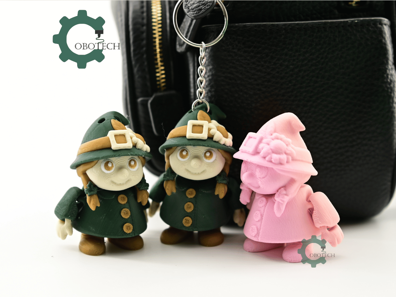 Cobotech-Autumn Female Gnome Articulated Keychain_04.png