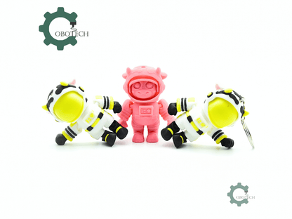 Cobotech-Astronaut Cow Articulated Keychain_07.png