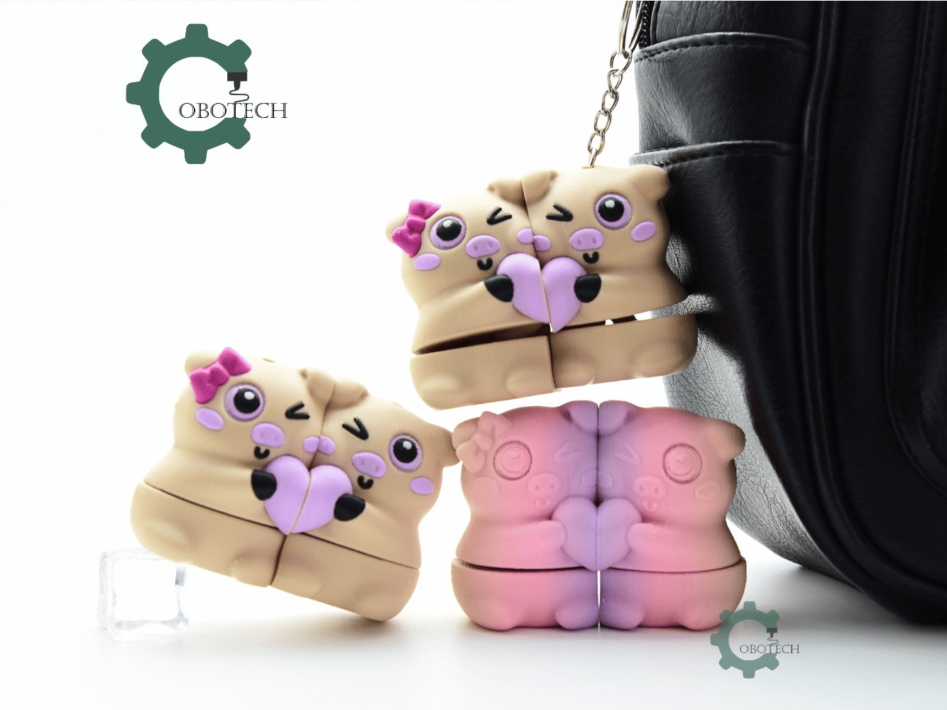 Cobotech-Cute Piggy Couple Magnet Articulated Keychain_04.png