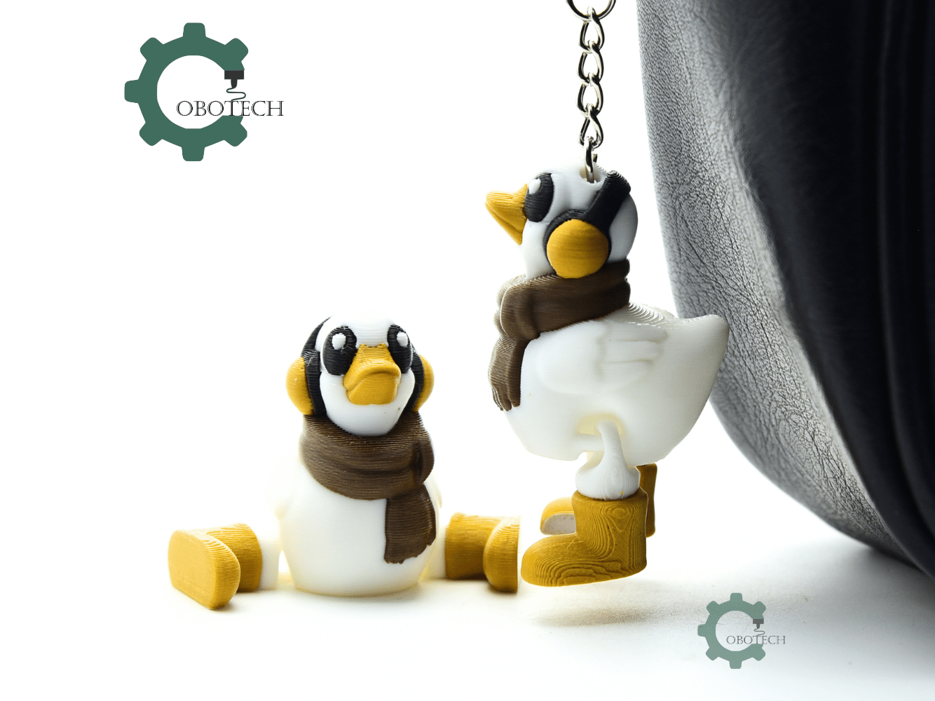 Cobotech-Cozy Duck Articulated Keychain_05.png