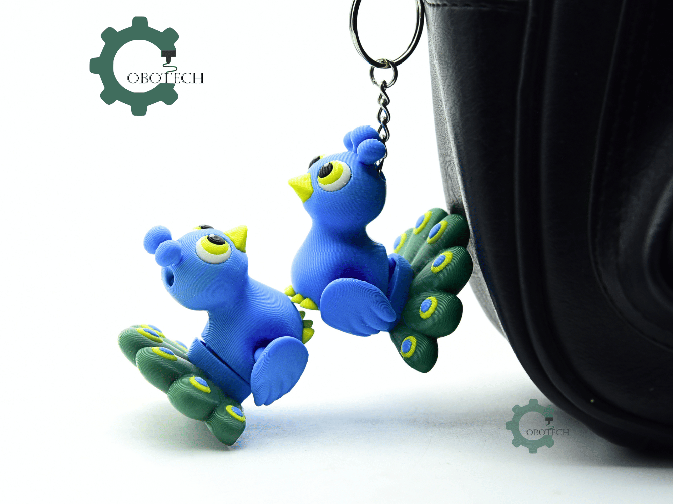 Cobotech-Playful Peacock Articulated Keychain_05.png