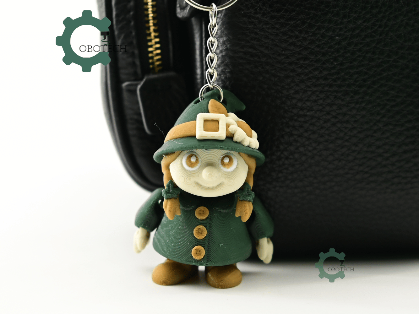 Cobotech-Autumn Female Gnome Articulated Keychain_06.png