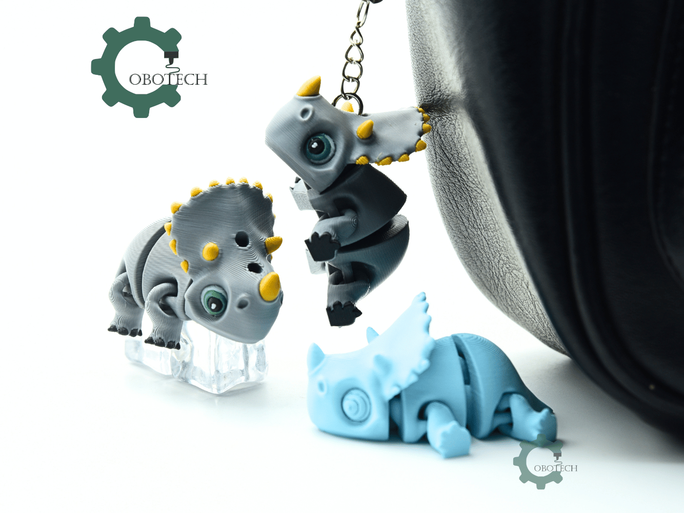 Cobotech-Sleepy Triceratops Articulated Keychain_04.png