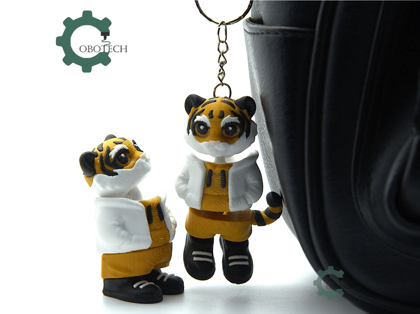Cobotech-Urban Cozy Tiger Articulated Keychain_05.png