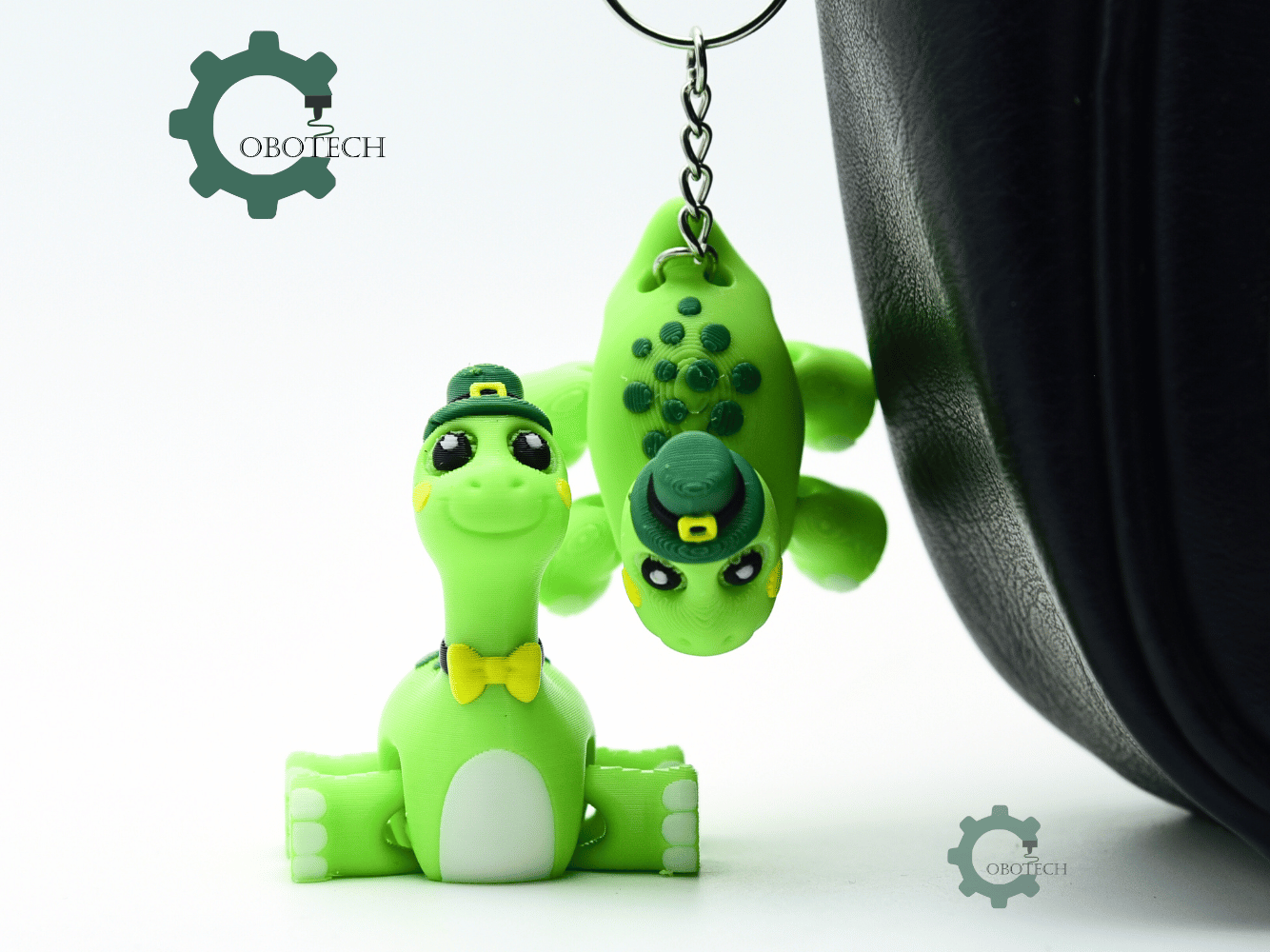 Cobotech-St Patricks Cute Dinosaur Articulated Keychain_05.png